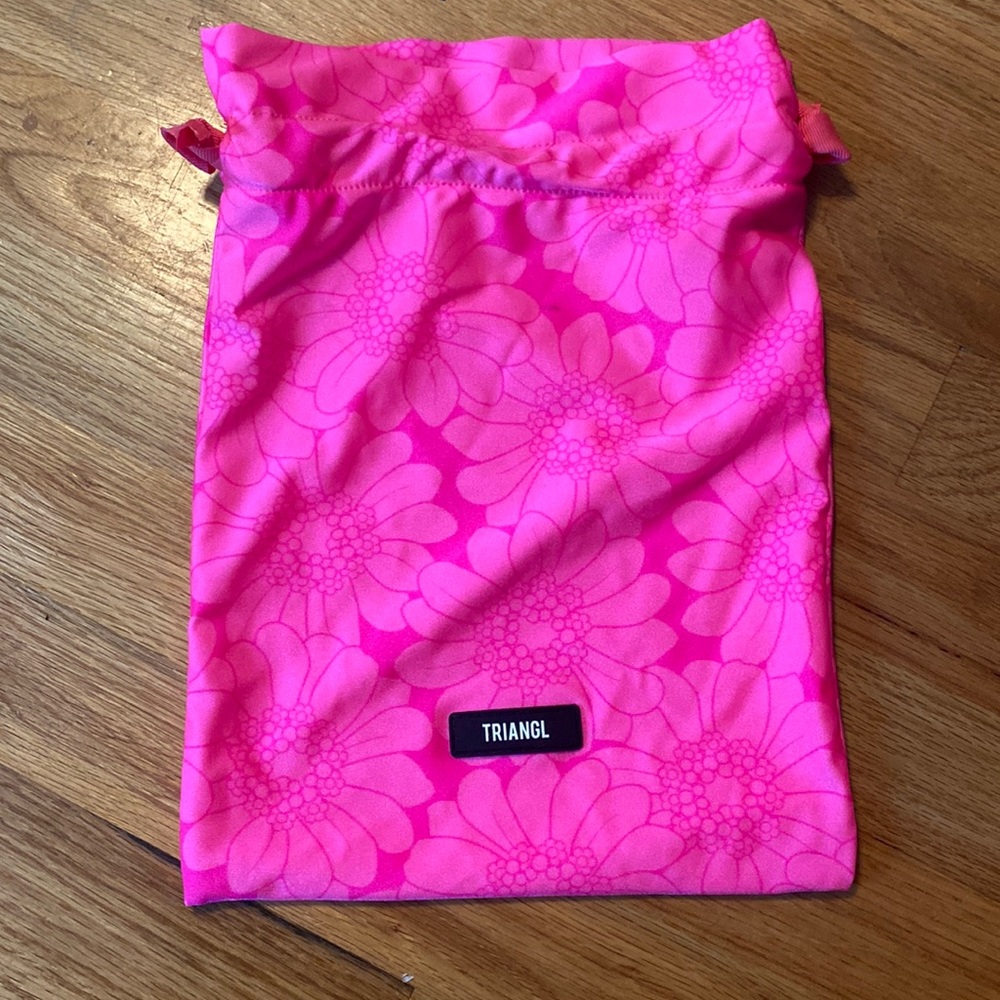 triangl hot pink flower bikini